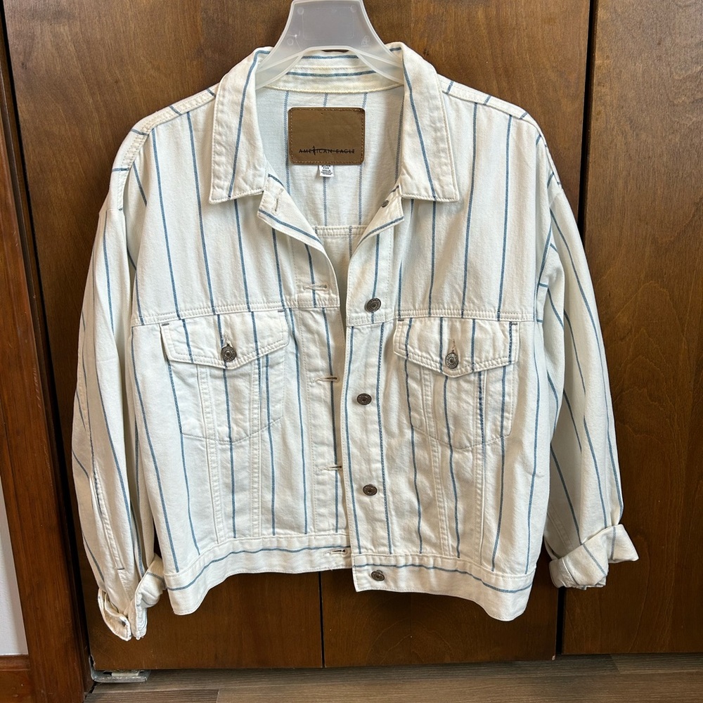 American Eagle white (blue stripe) Jacket S/M